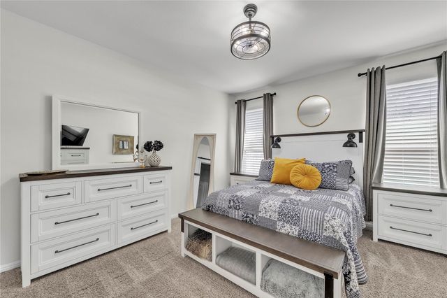 1040 Lost Pines LN, Cedar Park, TX 78613