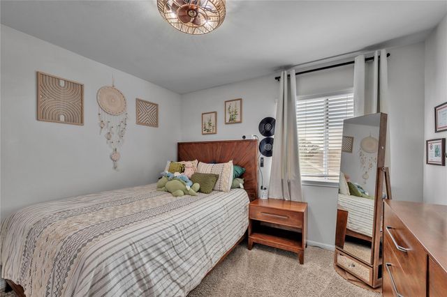 1040 Lost Pines LN, Cedar Park, TX 78613