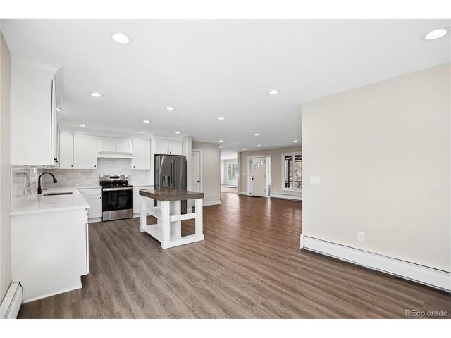 327 S Pine St, Elizabeth, CO 80107