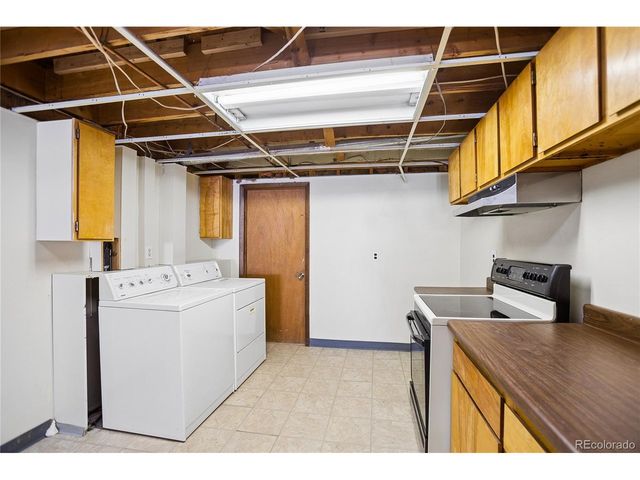 327 S Pine St, Elizabeth, CO 80107