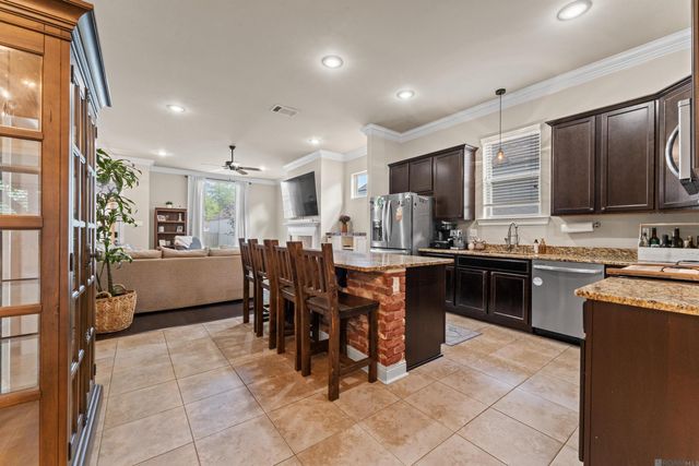6944 Myrtle Bluff Dr, Baton Rouge, LA 70810