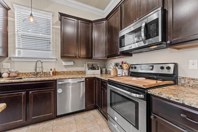 6944 Myrtle Bluff Dr, Baton Rouge, LA 70810