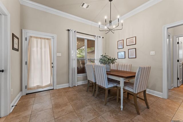 6944 Myrtle Bluff Dr, Baton Rouge, LA 70810
