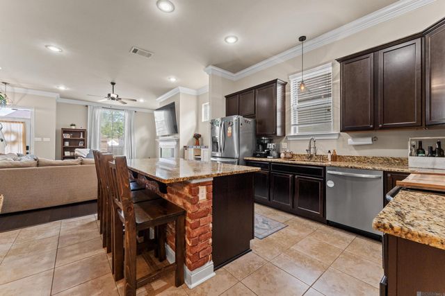 6944 Myrtle Bluff Dr, Baton Rouge, LA 70810