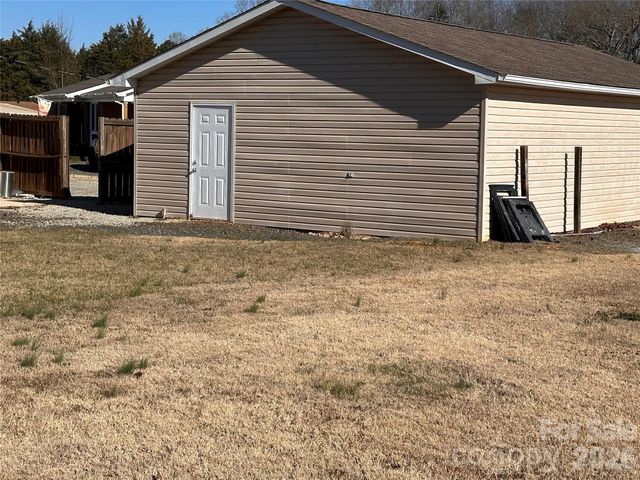 155 Park Villa Road, Salisbury, NC 28146