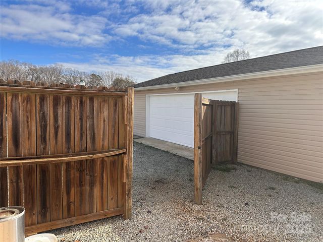 155 Park Villa Road, Salisbury, NC 28146