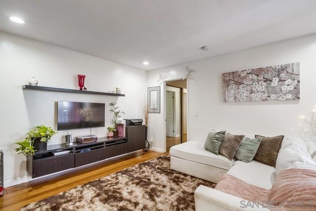 8015 CAMINITO DE PIZZA B, San Diego, CA 92108