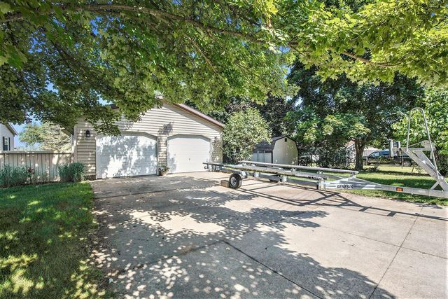 17180 Warrior Drive, Howard City, MI 49329