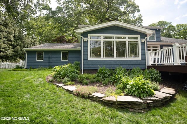 87 Twin Brooks Avenue, Middletown, NJ 07748