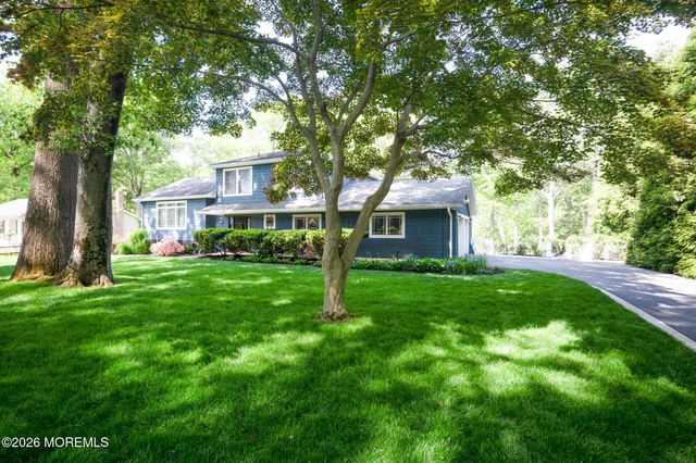 87 Twin Brooks Avenue, Middletown, NJ 07748