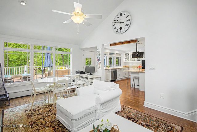 87 Twin Brooks Avenue, Middletown, NJ 07748
