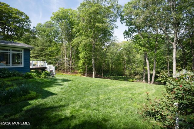 87 Twin Brooks Avenue, Middletown, NJ 07748
