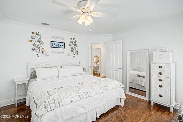 87 Twin Brooks Avenue, Middletown, NJ 07748