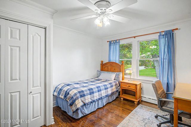 87 Twin Brooks Avenue, Middletown, NJ 07748