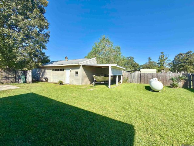 7645 Elmwood Dr, Denham Springs, LA 70706