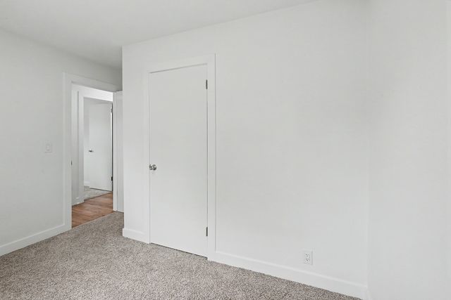 415 Peace Street, Pella, IA 50219