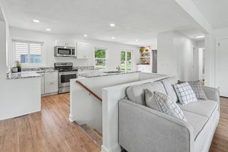 415 Peace Street, Pella, IA 50219