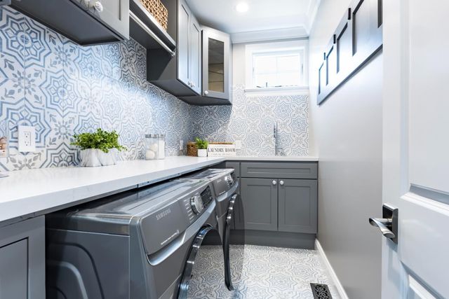 1523 Miramonte Avenue, Mountain View, CA 94040