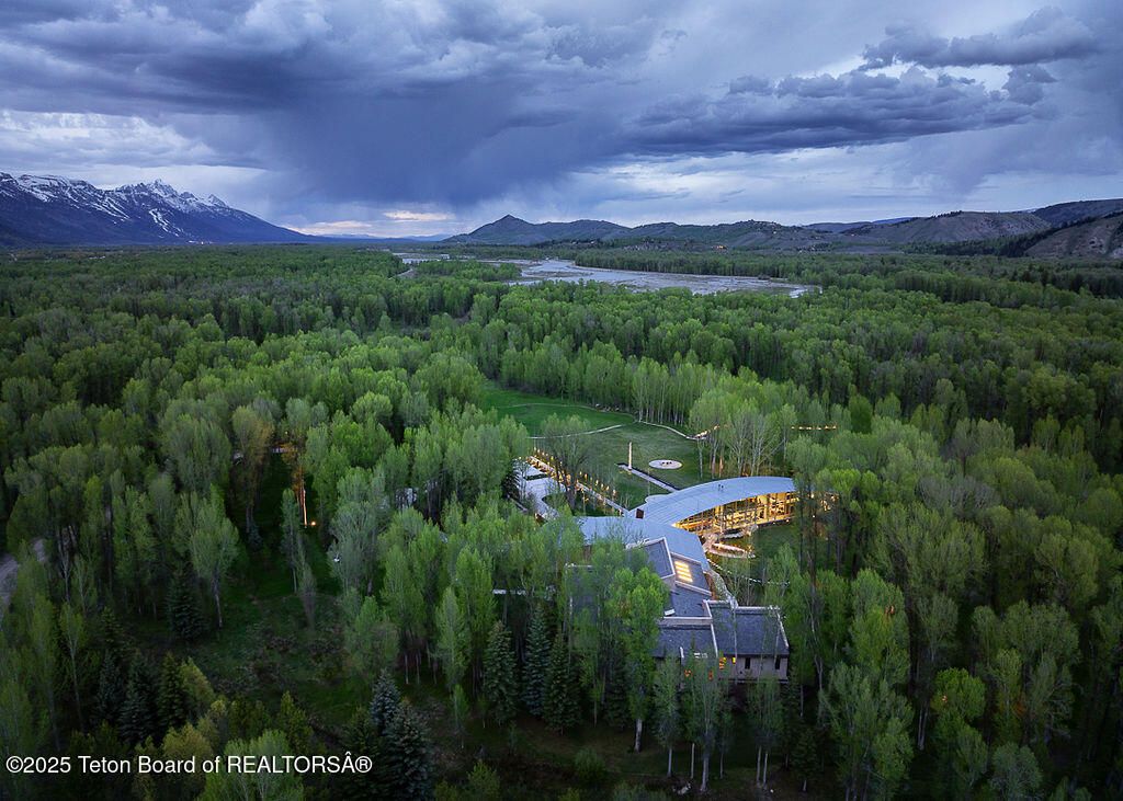 1120 S THUNDER Road, Wilson, WY 83014 photo 3