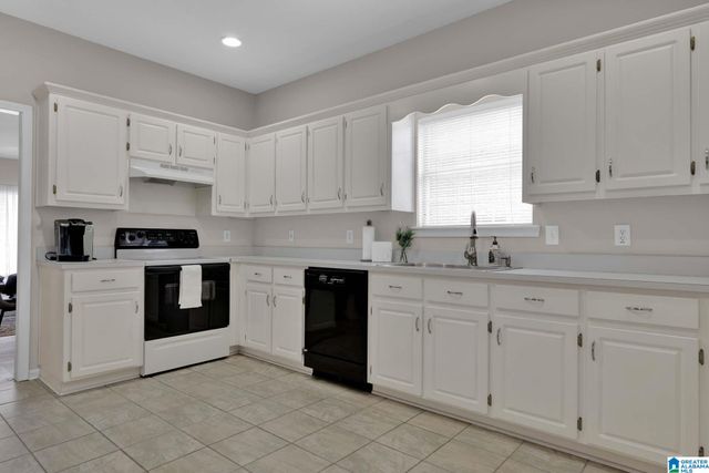 257 CAMBRIAN RIDGE TRAIL, Pelham, AL 35124