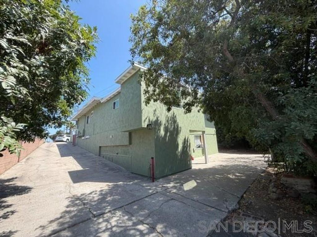 2499 Tuberose St, San Diego, CA 92105 — photo 5
