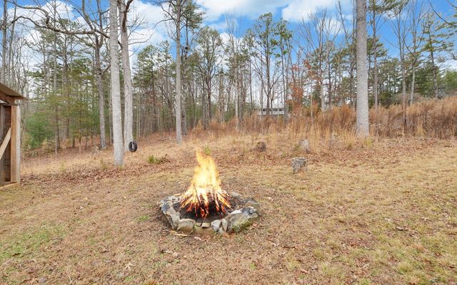 16 Bell Lane, Morganton, NC 28906