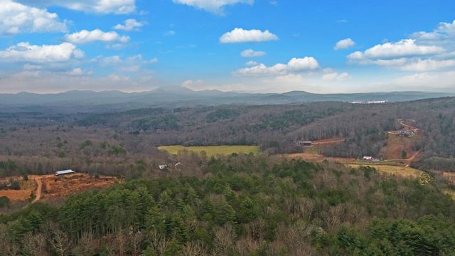 16 Bell Lane, Morganton, NC 28906