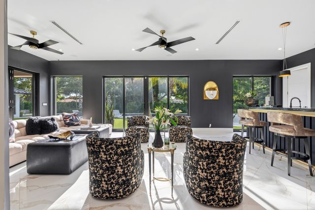 17872 W Fieldbrook Circle W, Boca Raton, FL 33496