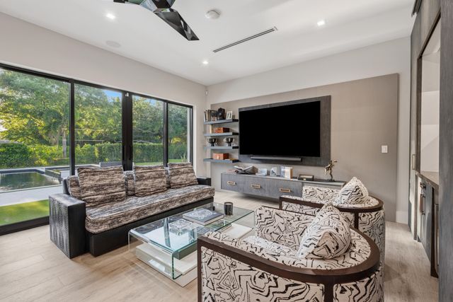 17872 W Fieldbrook Circle W, Boca Raton, FL 33496