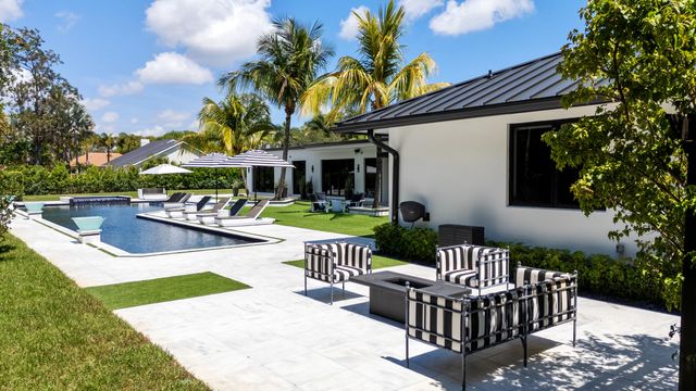 17872 W Fieldbrook Circle W, Boca Raton, FL 33496