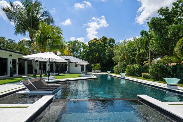 17872 W Fieldbrook Circle W, Boca Raton, FL 33496