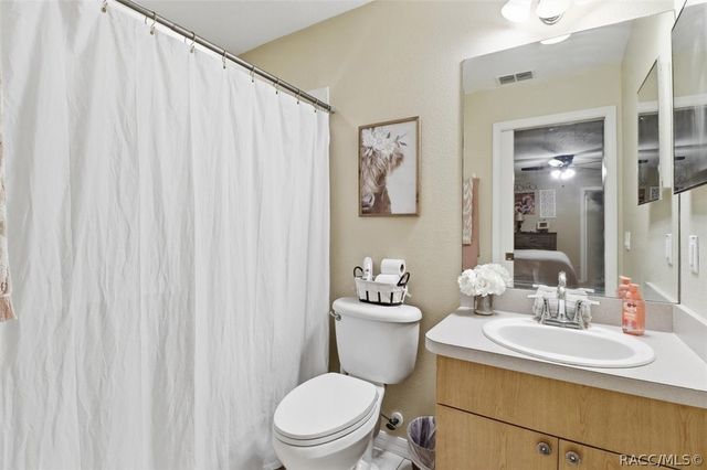 9878 W Riverwood Drive, Crystal River, FL 34428