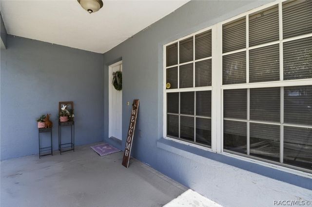 9878 W Riverwood Drive, Crystal River, FL 34428