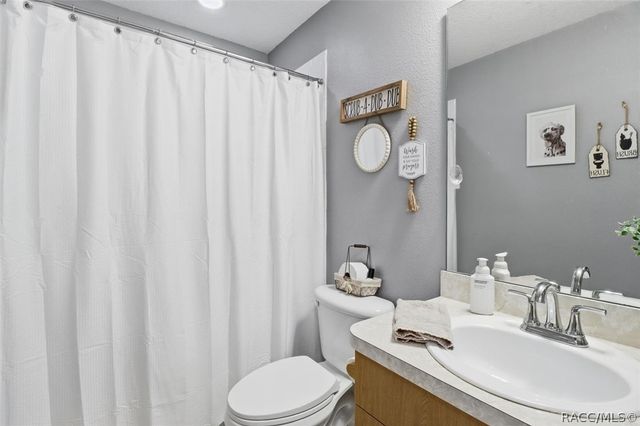 9878 W Riverwood Drive, Crystal River, FL 34428