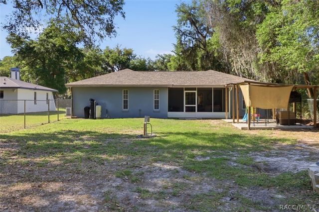 9878 W Riverwood Drive, Crystal River, FL 34428