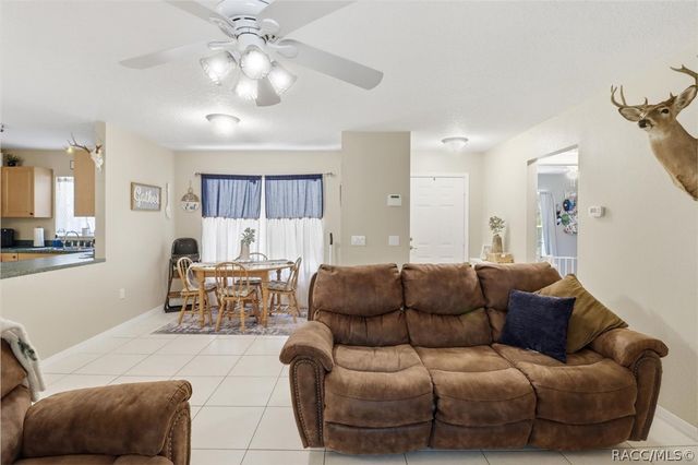 9878 W Riverwood Drive, Crystal River, FL 34428