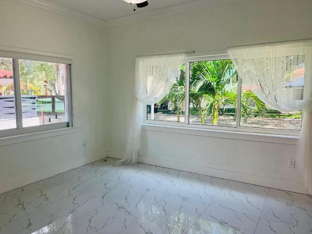 16400 NW 82nd Court 3, Miami Lakes, FL 33016