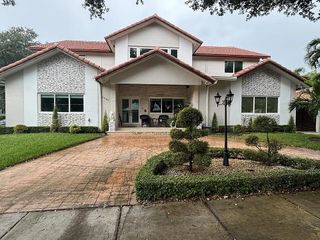 16400 NW 82nd Court 3, Miami Lakes, FL 33016
