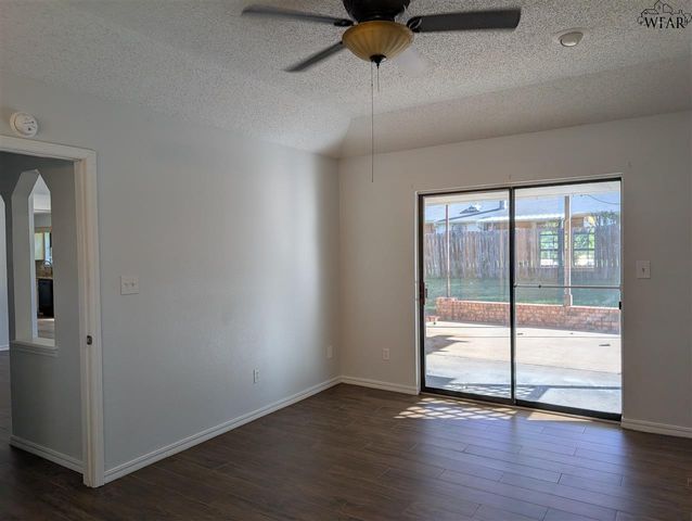 5132 LANGFORD LANE, Wichita Falls, TX 76310