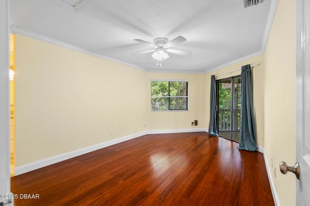 8 Oakmont Court, Palm Coast, FL 32137