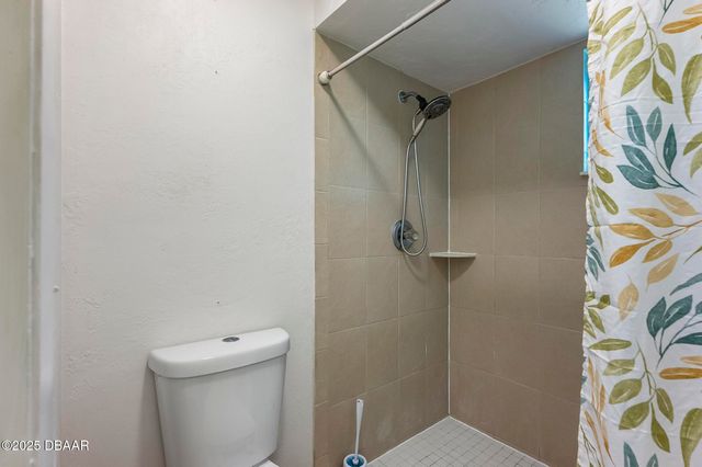 8 Oakmont Court, Palm Coast, FL 32137