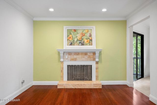 8 Oakmont Court, Palm Coast, FL 32137