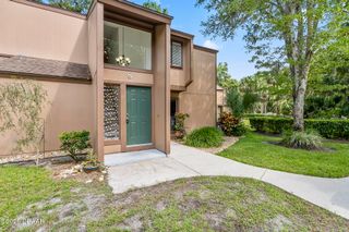 8 Oakmont Court, Palm Coast, FL 32137