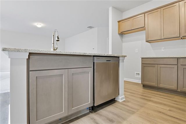 725 Oakmont Trace, Canton, GA 30114