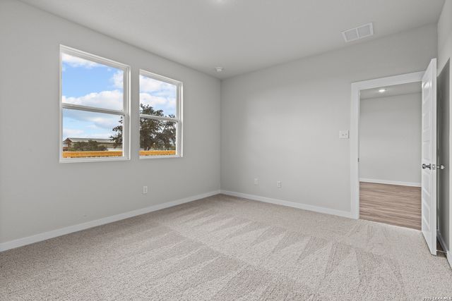 5527 Franklin Hills, Von Ormy, TX 78073