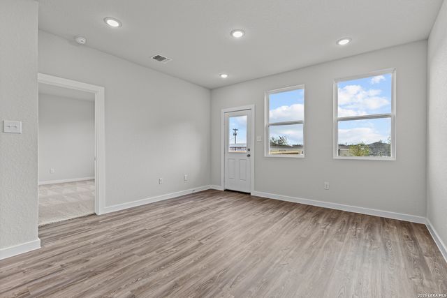 5527 Franklin Hills, Von Ormy, TX 78073