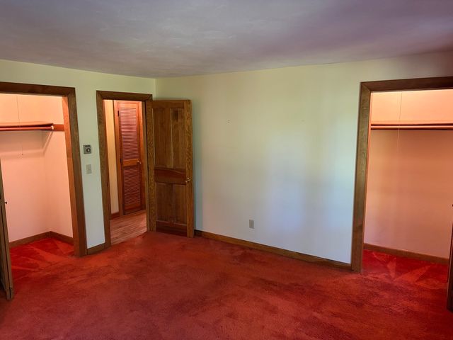 23 Forest St, Upton, MA 01568