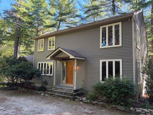 23 Forest St, Upton, MA 01568