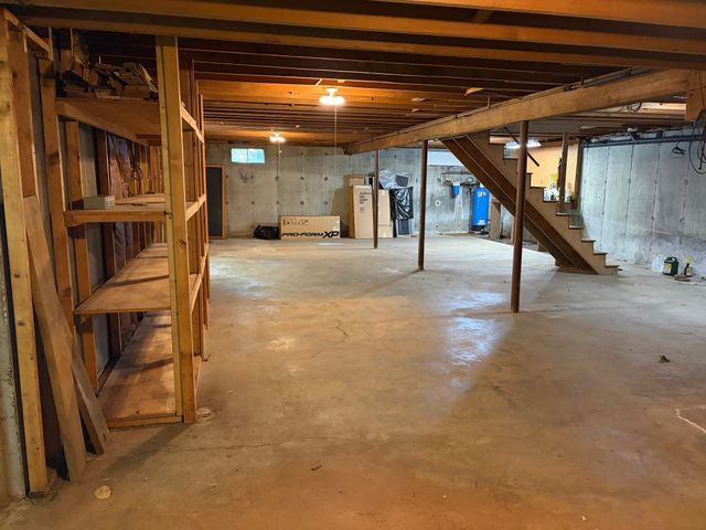 23 Forest St, Upton, MA 01568
