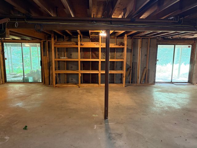 23 Forest St, Upton, MA 01568
